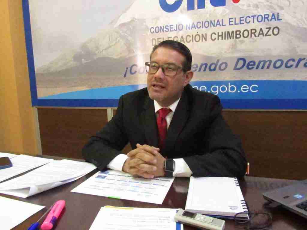 Los candidatos alistan la inscripción en el CNE de Chimborazo para las elecciones del 2025