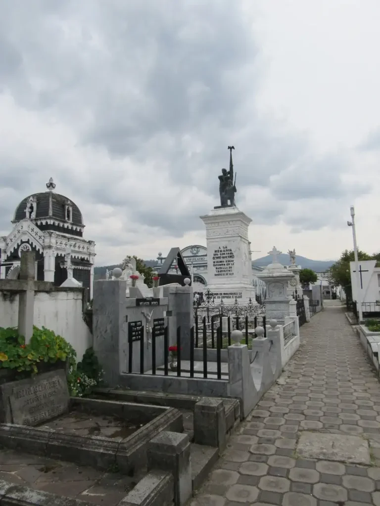 El Cementerio de Riobamba con más de 100 años de existencia tendrá un cambio integral con el nuevo proyecto