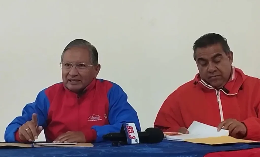 Mariano Curicama tildó de incapaz y prepotente al actual prefecto de Chimborazo Hermel Tayupanda.