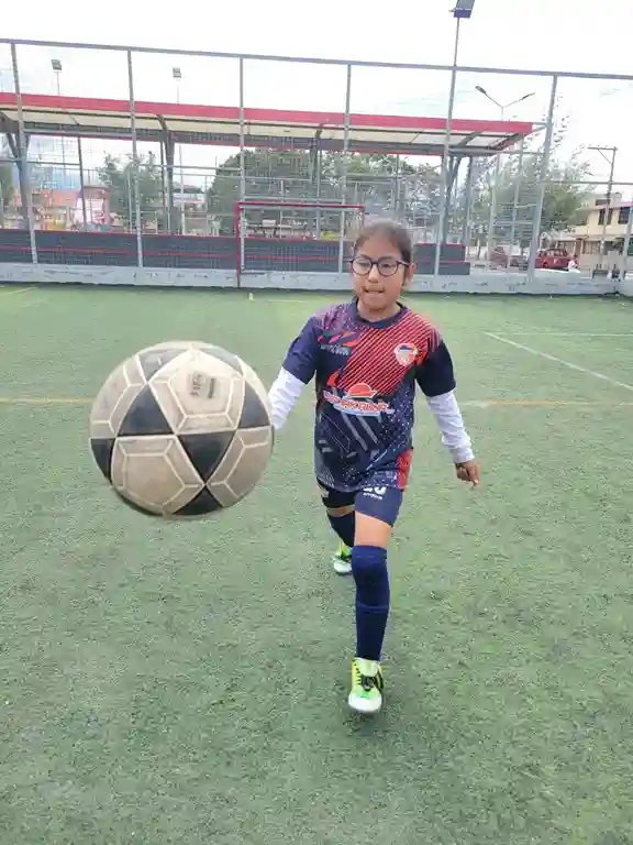 Son estrellas que brillan con luz propia en el Mundialito, esto pese a su corta edad, pero tienen buenas nociones de juego