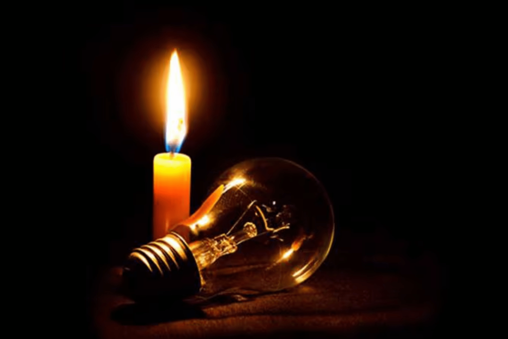 La EERSA anunció los nuevos horarios de cortes de luz para Riobamba.