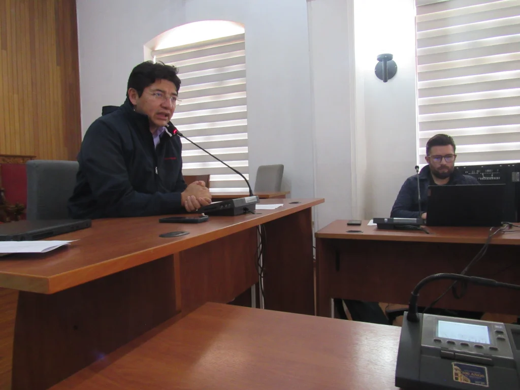 En Riobamba las empresas EERSA y EMAPAR evitaron crisis de agua potable en los usuarios riobambeños.