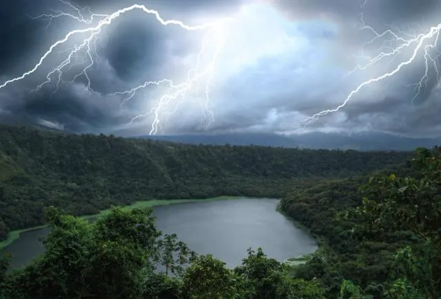 Lluvias y tormentas eléctricas se esperan en la Amazonía desde este martes 22 de octubre del 2024 según indicó el Inamhi