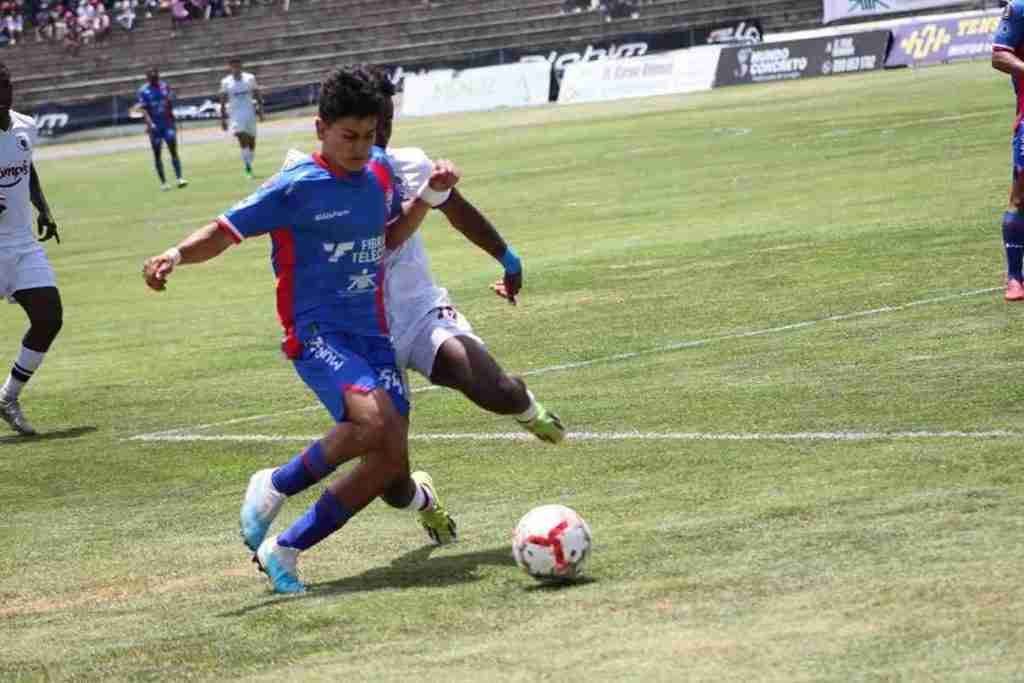Centro Deportivo Olmedo enfrenta a Atlético Vinotinto en el partido de vuelta por los 16avos del Torneo Nacional de Ascenso.