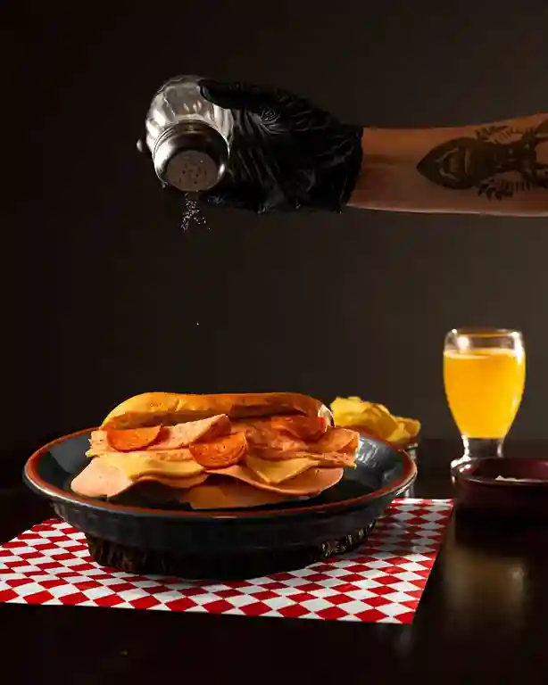 "Sanduchería" una forma de comer sánduche con sabor Riobambeño