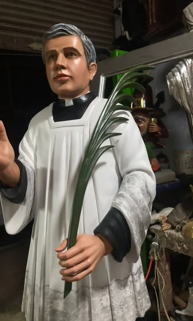 La imagen del beato Rutilio Grande llega a Penipe y luego a Gaviñay, el sábado 12 el padre Jaime Álvarez celebrará misa