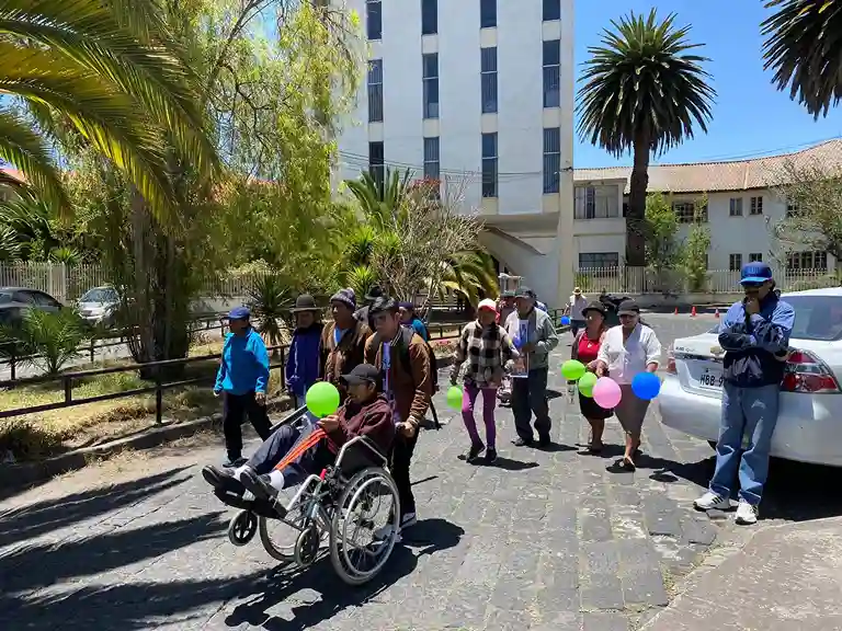 Pacientes de diálisis en Riobamba padecen por falta de medicamentos