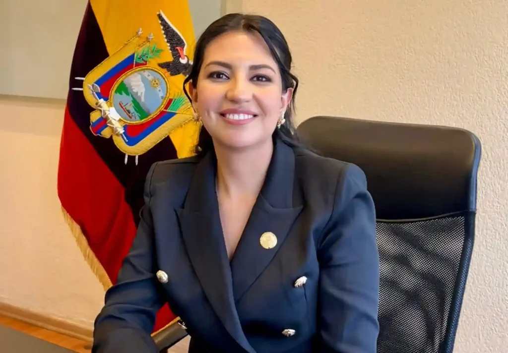 Sariha Moya es la nueva vicepresidenta encargada de Ecuador