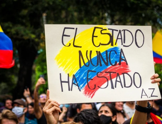 Solo el 37% de las personas del Ecuador creen en la Democracia.