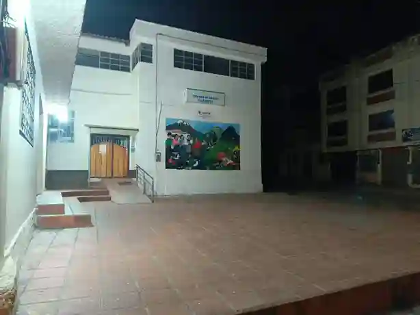 El Subcentro de Salud de Guamote fue el tétrico escenario de esta pesadilla para una joven familia