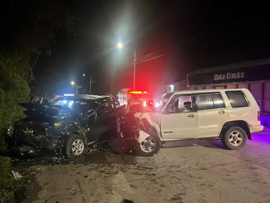Choque frontal en la vía Cuenca-Girón-Pasaje deja varios heridos