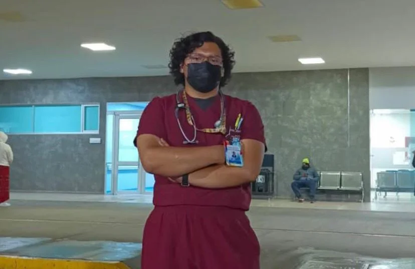 Erick Zavala, profesional de la salud.