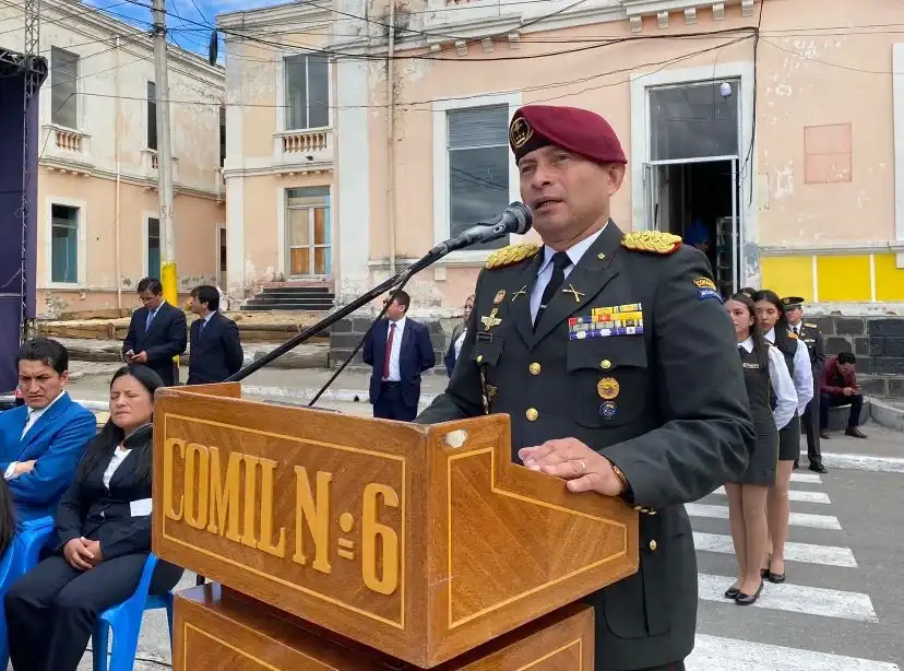 Coronel Marlon Luna, rector del Comil.