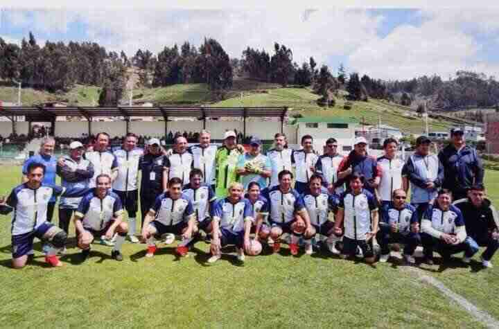 Licán en la categoría súper 40, y San Andrés en la súper 50 se proclamaron campeones del Torneo Interparroquial de Fútbol.