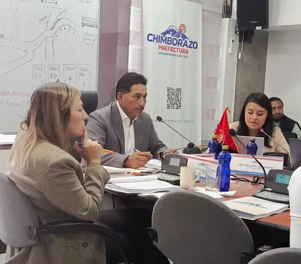 Sacan a periodista de Diario La Prensa de Prefectura Chimborazo