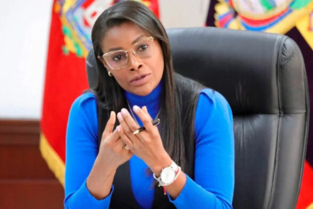 Diana Salazar responde a requerimientos de la Asamblea Nacional