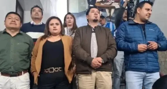 En la imagen los seis concejales para quienes hicieron el pedido de remoción, falta Micaela Lema.