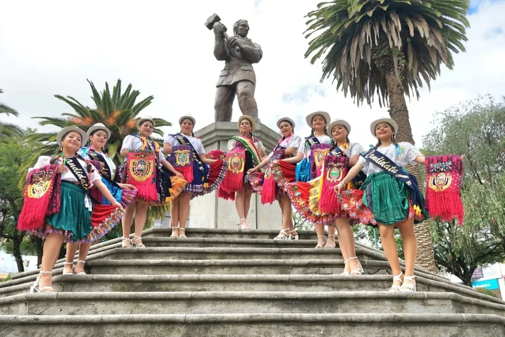 Azogues: 8 candidatas buscan ser la Azogueñita 2025