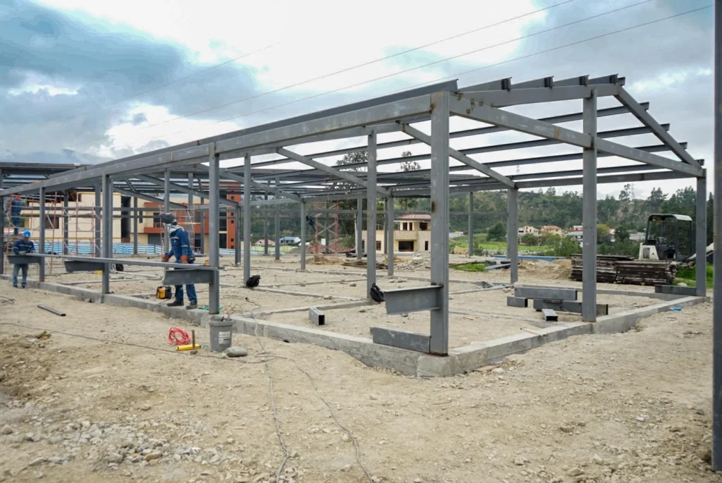Centro de Revisión Técnica Vehicular de Azogues al 30%