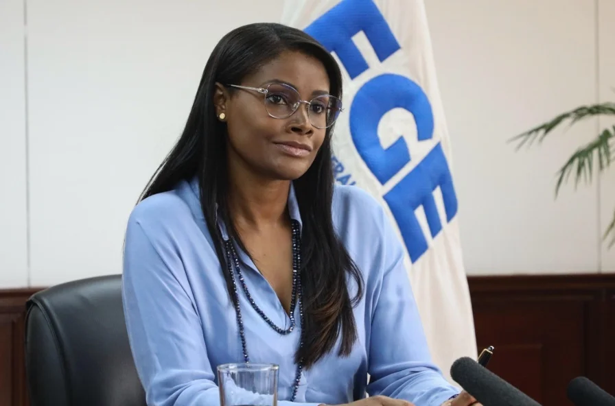 Fiscal Diana Salazar decidirá si continua en funciones
