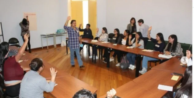 Gobernación de Tungurahua y World Vision realizan foro juvenil