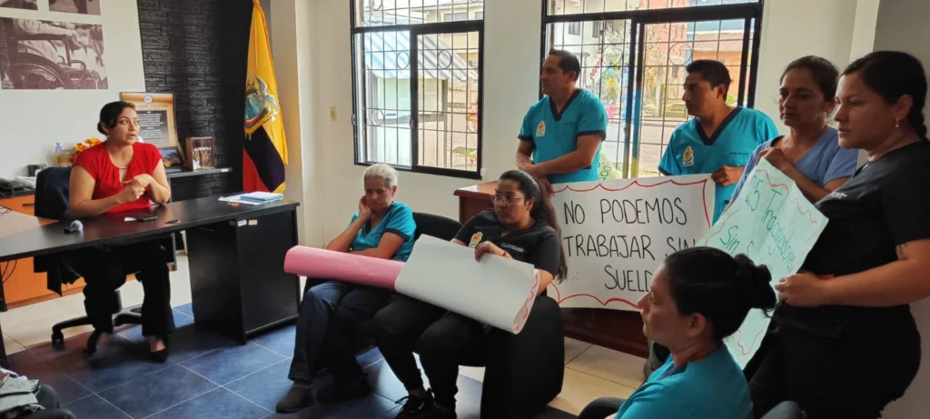 Trabajadores del asilo de ancianos sin sueldo