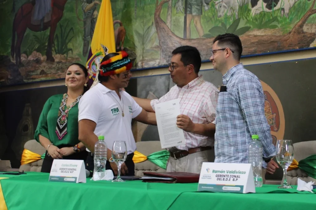 Inicia la fase II de la vía Macuma-Taisha en Morona Santiago