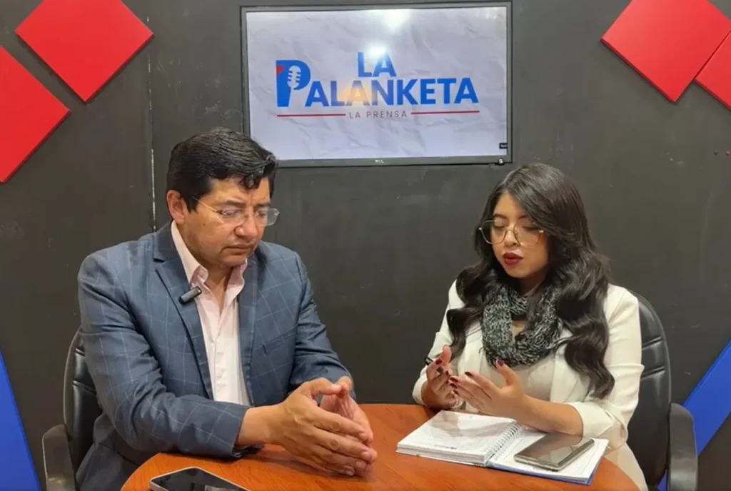Alcalde de Riobamba afirma no haber entregado cupos de taxis