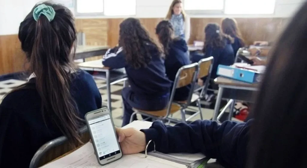 El sábado hubo un robo de 5 celulares en una unidad educativa de Riobamba. Los delincuentes entraron en la noche y forzaron las seguridades