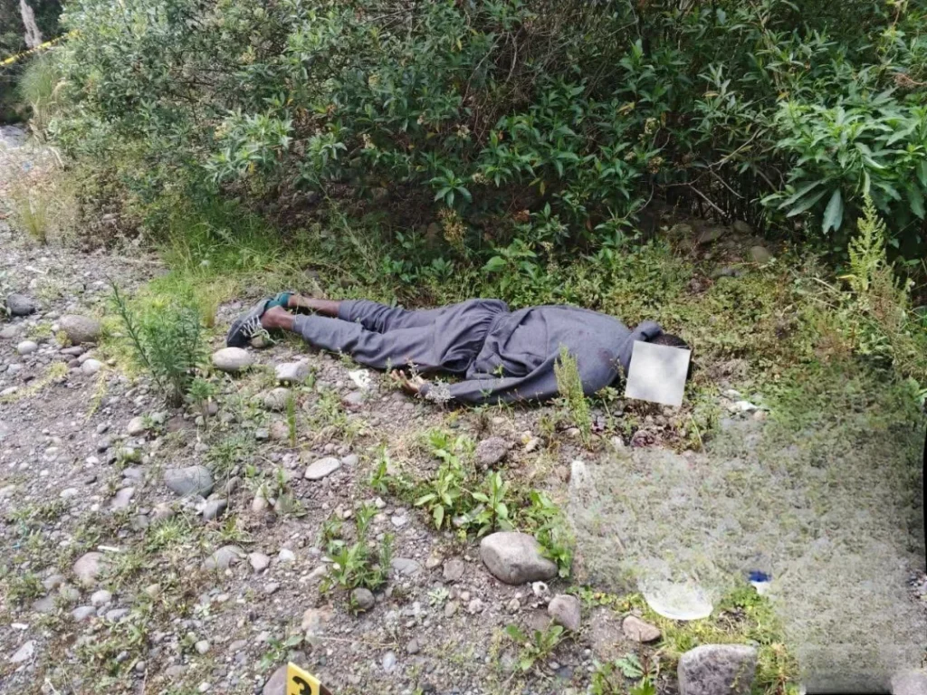 Encuentran el cuerpo de un hombre baleado en Ambato.