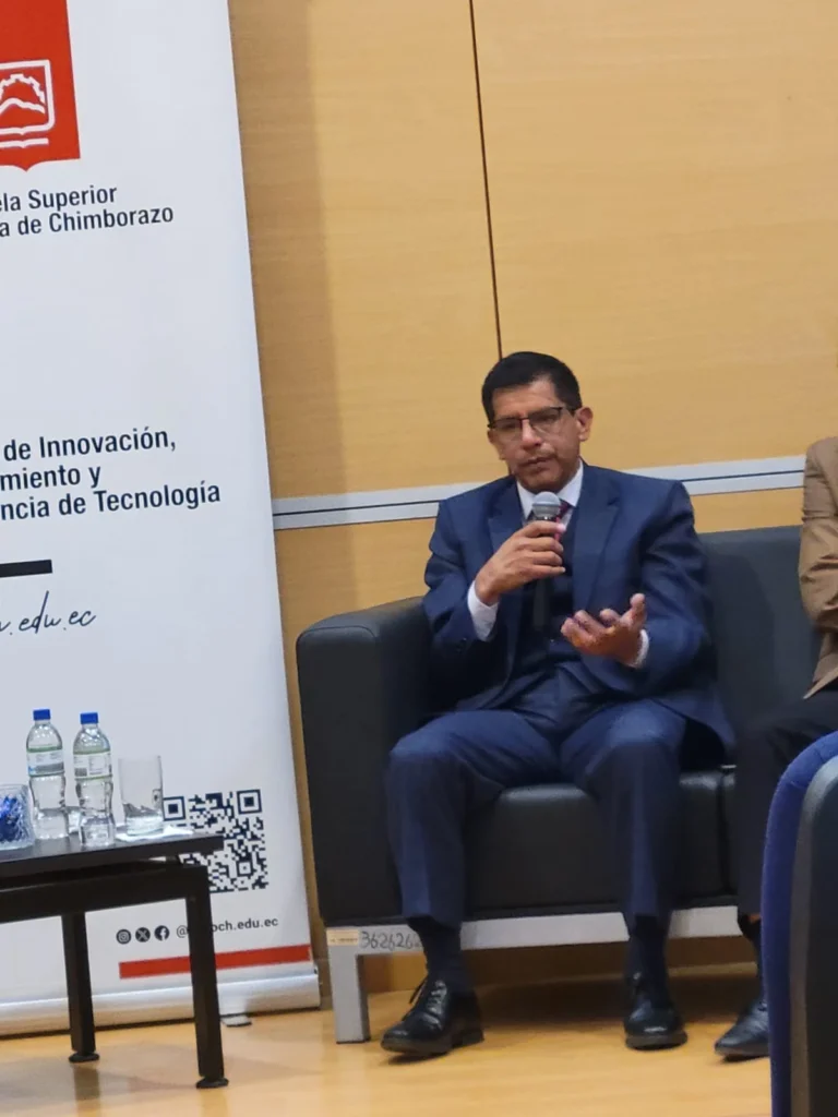 Byron Vaca, rector de la Escuela Superior Politécnica de Chimborazo