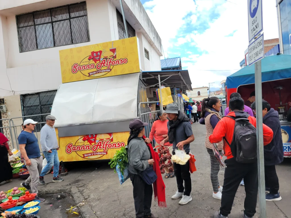 Informales se encuentran en los 4 puntos cardinales de Riobamba