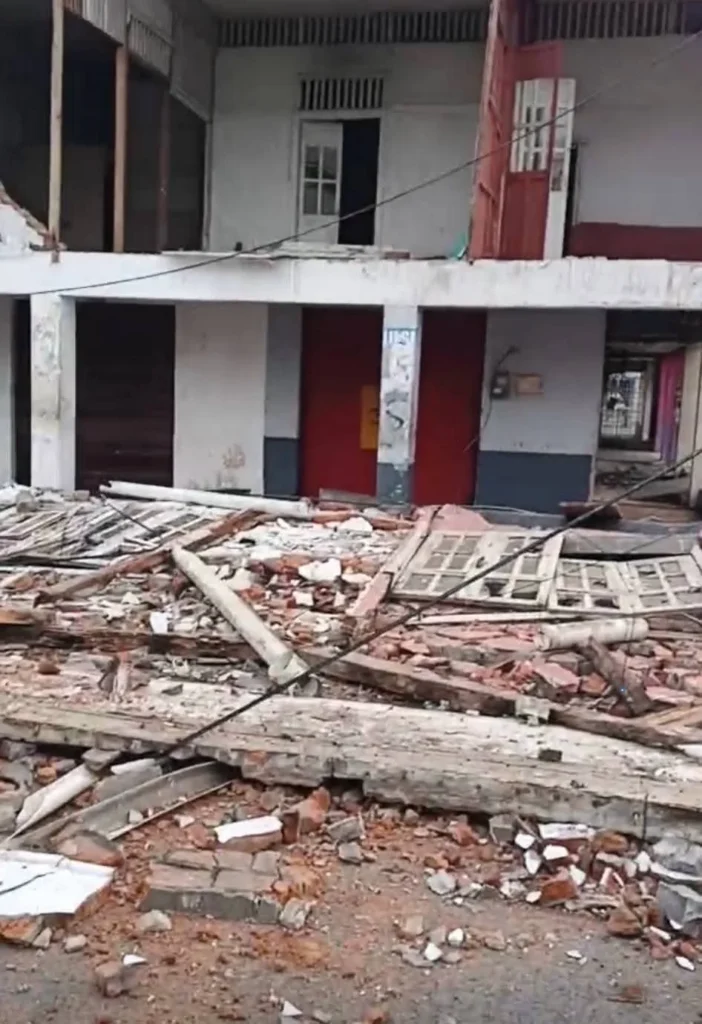 Sismo de magnitud 6 en Esmeraldas se registró en la mañana del 25 de abril de 2025. Se reportan daños materiales en varias provincias.