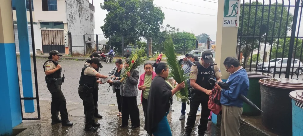 Pese a la lluvia, en Morona acudieron a votar en elecciones