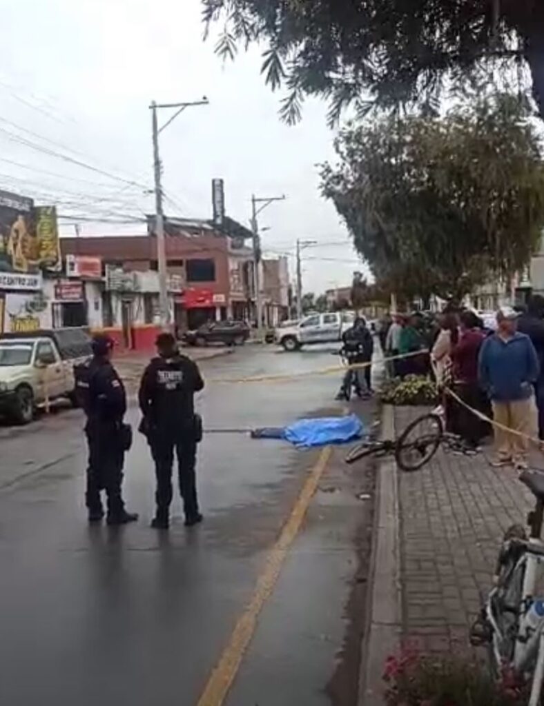 Ciclista muere atropellado en la Av. 9 de octubre de Riobamba