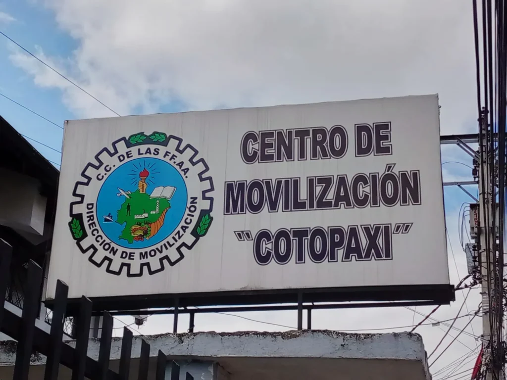 Cotopaxi: centro de movilización alista acuartelamiento leva 2006.