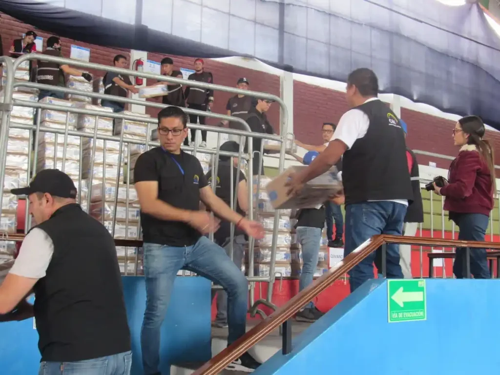 Elecciones 2025: CNE Chimborazo cumple con el voto en casa