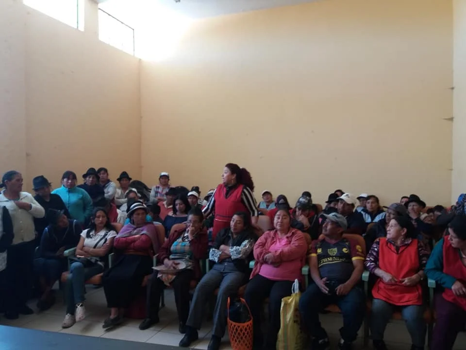 Venta informal genera malestar en Mercado 24 de Mayo