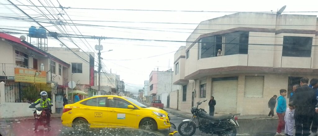 Accidente de Tránsito en la Av. Isidro Viteri