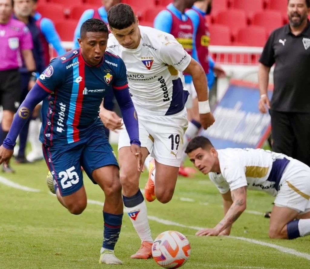Liga de Quito vs El Nacional: empate en Casa Blanca.