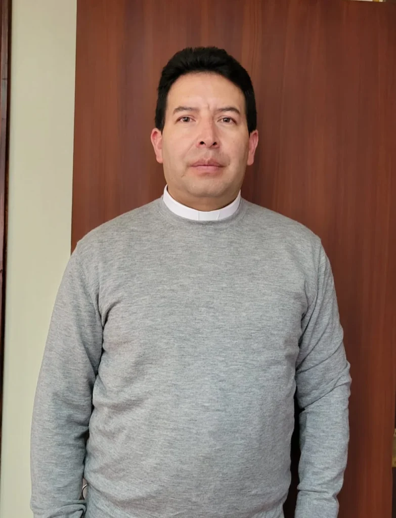 Padre Luis Puma, vicario de Pastoral Urbana y párroco de Santa Rosa