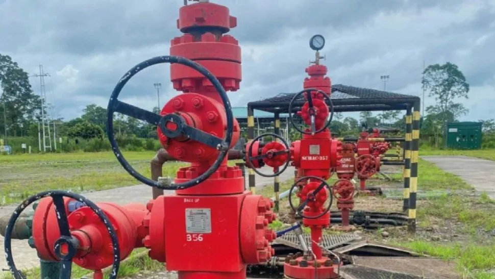 Precio de petróleo cae al iniciar mayo