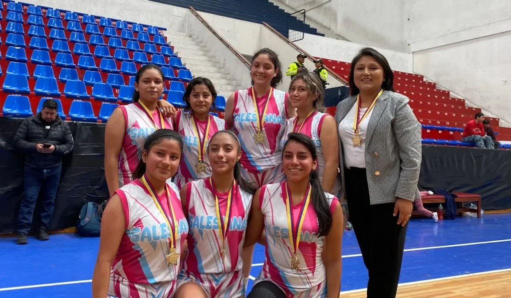 Salesianas se coronaron campeonas del básquet intercolegial.
