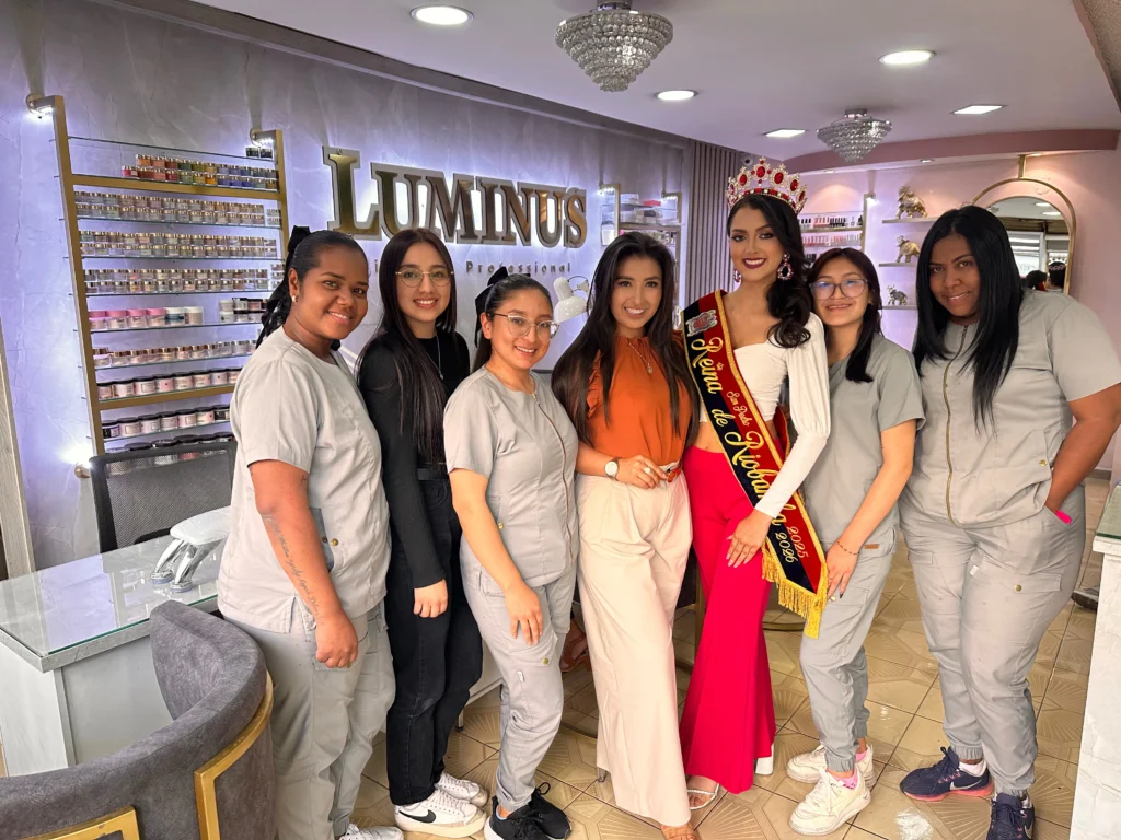 Emprendedora riobambeña que transforma la belleza en éxito