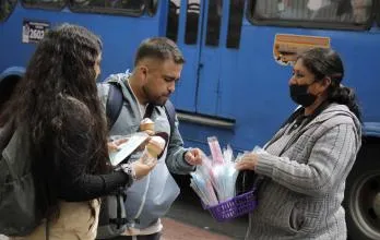 Autoridades controlaran precios y abastecimiento de mascarillas.